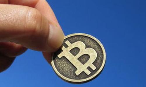    如何在华为手机上安全使用TP钱包？  / 
 guanjianci  TP钱包, 华为, 区块链钱包  /guanjianci 

随着区块链技术的快速发展，加密货币的流行程度逐渐上升，越来越多的人开始关注和使用加密货币钱包。TP钱包作为一种比较流行的数字资产管理工具，受到很多用户的青睐。特别是华为手机的用户，更是希望能够方便、安全地管理他们的数字资产。然而，华为手机对某些应用的使用存在一些特殊情况，因此在华为手机上安全使用TP钱包时，需要注意一些细节。本文将深入探讨如何在华为手机上使用TP钱包，同时回答与此相关的五个问题。

问题一：TP钱包是什么？
TP钱包是区块链技术支持的一款多功能数字资产管理钱包，用户可以通过它来存储、管理和交易不同类型的加密货币。与其他钱包相比，TP钱包支持的币种种类繁多，同时提供了安全的存储方案，使用户的资产更具保障。此外，TP钱包还具备良好的用户体验，界面友好，操作简便。用户可以通过TP钱包实现一键收发币、查看余额等功能，深受广大用户喜爱。

在技术层面上，TP钱包支持多种主流区块链，包括以太坊、比特币等。它通过私钥管理用户数字资产，确保用户的资产不被黑客攻击或盗取。TP钱包还提供了多重身份验证和安全保护措施，增强了用户资产的安全性。随着区块链技术的不断成熟，TP钱包的实用性也不断提升。

问题二：华为手机用户如何下载和安装TP钱包？
华为手机用户在下载和安装TP钱包时，可能会面临一些特殊情况，比如应用市场的限制或收费问题。不过，华为用户依然可以通过以下步骤安全地下载和安装TP钱包：

首先，用户可以前往华为应用市场搜索“TP钱包”。如果能够找到该应用，直接点击安装即可。如果在市场中无法找到TP钱包，可以访问TP钱包的官方网站，查找Android版本的安装包，下载APK文件。不过需要注意的是，确保在官方网站下载，以防下载到恶意软件。

下载APK文件之后，用户需进行以下设置以允许安装：
ul
li打开“设置”应用，进入“安全与隐私”选项。/li
li在“更多”设置中，找到“未知来源”选项，并将其打开。/li
/ul
完成以上步骤后，进入文件管理器找到下载的APK文件，点击安装，按提示完成安装流程。安装完毕后，用户可以通过TP钱包图标打开应用，进行注册并创建钱包。

问题三：华为用户使用TP钱包有哪些注意事项？
华为用户在使用TP钱包时有一些需要注意的事项，以确保数字资产的安全和操作的顺利进行： 

ul
listrong确保下载官方版本：/strong用户要确保从官方渠道下载TP钱包，避免下载到恶意软件。/li
listrong妥善保管私钥：/strongTP钱包的安全性依赖于私钥的保护，用户应将私钥保存在安全的地方，避免泄露。/li
listrong启用多重身份验证：/strong如果TP钱包支持多重身份验证功能，最好进行设置，以增强安全性。/li
listrong定期更新应用：/strong保持TP钱包应用的最新版本，及时更新内容，获取更好的功能和安全保障。/li
listrong保持警惕：/strong如果接到陌生账户的转账请求或其他可疑信息，需提高警惕，不要随意相信和操作。/li
/ul
以上注意事项不仅适用于华为用户，同样适用于所有使用TP钱包的用户，确保了广大用户数字资产的安全。

问题四：TP钱包如何传输和交易数字资产？
TP钱包作为数字资产管理工具，其最核心的功能就是资产的接收和发送。用户可以通过以下步骤在TP钱包中进行数字资产的交易和转账： 

ol
listrong创建钱包：/strong 新用户在注册TP钱包后，需要创建一个钱包并妥善保管私钥和助记词./li
listrong接收数字资产：/strong若要接收转账，用户需分享自己的钱包地址，接收方可以根据该地址转账相应的数字货币。/li
listrong发送数字资产：/strong若要向其他账户发送数字资产，用户需进入TP钱包，选择“发送”，输入接收方的钱包地址和金额，确认交易信息以完成转账。/li
listrong确认交易：/strong完成发送后，用户可以在TP钱包内查看转账记录以确认交易成功与否。/li
/ol
需要说明的是，数字资产的交易是不可逆的，一旦转账完成，无法撤回。因此，在输入地址和金额时，务必确认无误，以免造成不必要的损失。

问题五：如果TP钱包出现问题，我该如何解决？
在使用TP钱包的过程中，用户可能会遇到各种问题，比如应用无法登录、交易未确认、数字资产显示错误等。遇到这些问题，用户可以尝试以下几种解决方法：

ul
listrong重启应用：/strong如果TP钱包应用出现异常，可以尝试重启应用，查看问题是否解决。/li
listrong检查网络连接：/strong大多数交易需要稳定的网络连接，确保手机的网络状况良好。/li
listrong查看最新公告：/strongTP钱包官方通常会发布相关公告，查看是否有系统维护或其他问题，待问题解决后再进行操作。/li
listrong联系客服： /strong如遇到无法解决的问题，用户可以直接联系TP钱包的客服团队，寻求专业帮助。/li
listrong备份和恢复：/strong在使用TP钱包期间，定期备份私钥或助记词，以防万一，如万一发生意外可通过备份数据恢复钱包。/li
/ul
总之，TP钱包是管理数字资产的重要工具，尤其对于华为用户来说，更要关注手机特性与应用的兼容性。通过本文的介绍，相信大家能对TP钱包有更深入的了解，并在华为手机上安全地使用TP钱包。